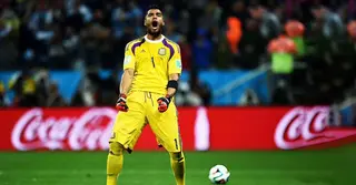 ফুটবলকে বিদায় জানালেন আর্জেন্টাইন গোলরক্ষক সার্জিও রোমেরো